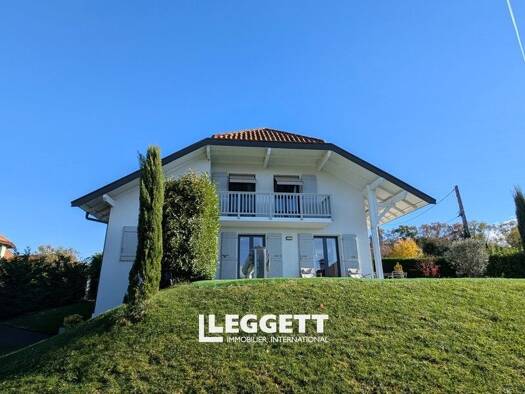 Maison à vendre 1 028 500 € 5 pièces 3 chambres 150 m² 864 m² de terrain Nernier 74140