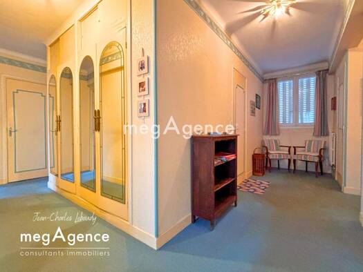 Appartement à vendre 137 490 € 4 pièces 2 chambres 97 m² Étage 1/3 Les Vaux de Vire Vire Normandie 14500