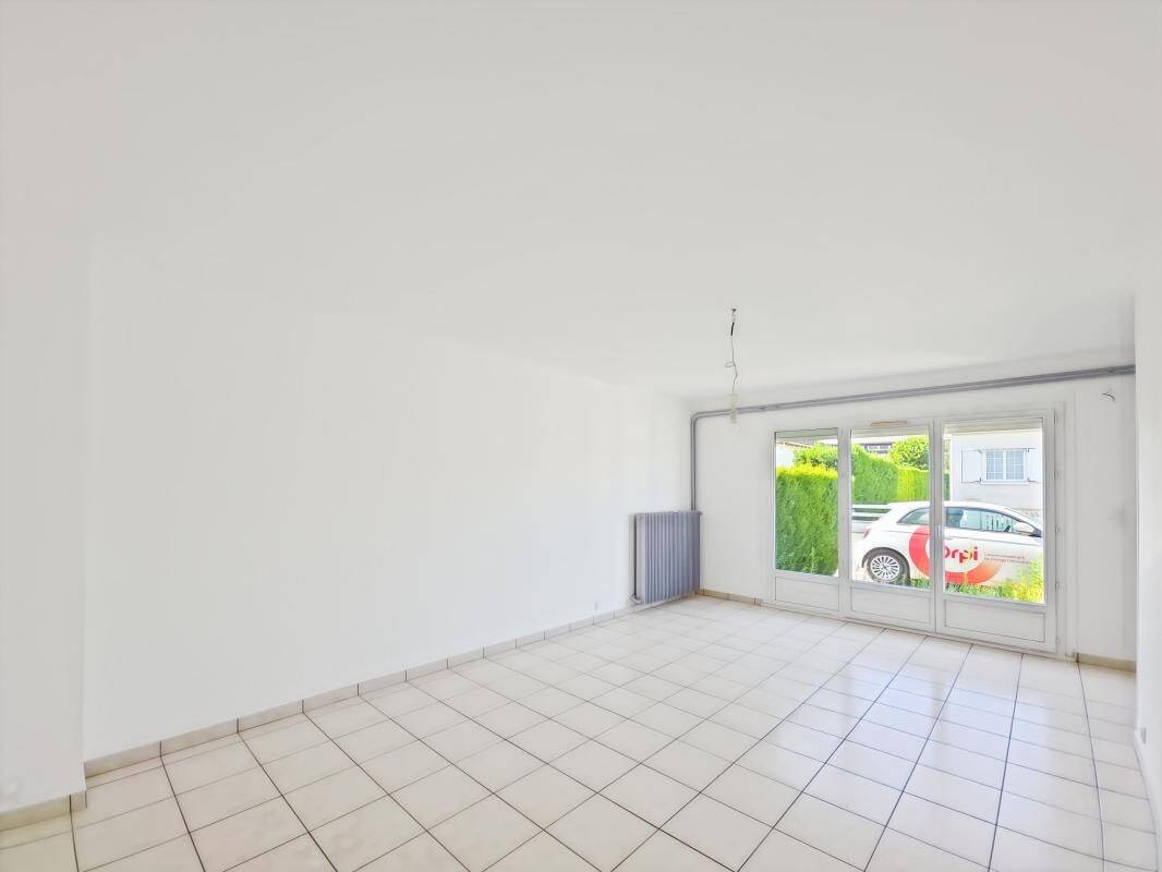 Maison 4 pièces 93 m² · à Chevilly · 93 m² · 950 €