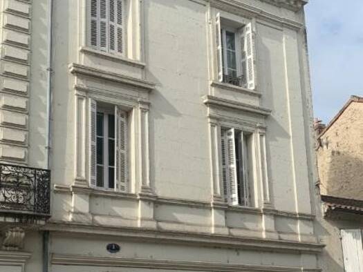 Studio à louer 425 € 1 pièce 17 m² Étage 2/3 Centre Ville Périgueux 24000