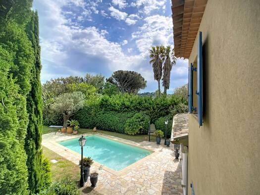 Villa à vendre 990 000 € 4 pièces 3 chambres 88,8 m² Nartelle-Noyer-Bellevue-bd des Sardinaux Sainte-Maxime 83120