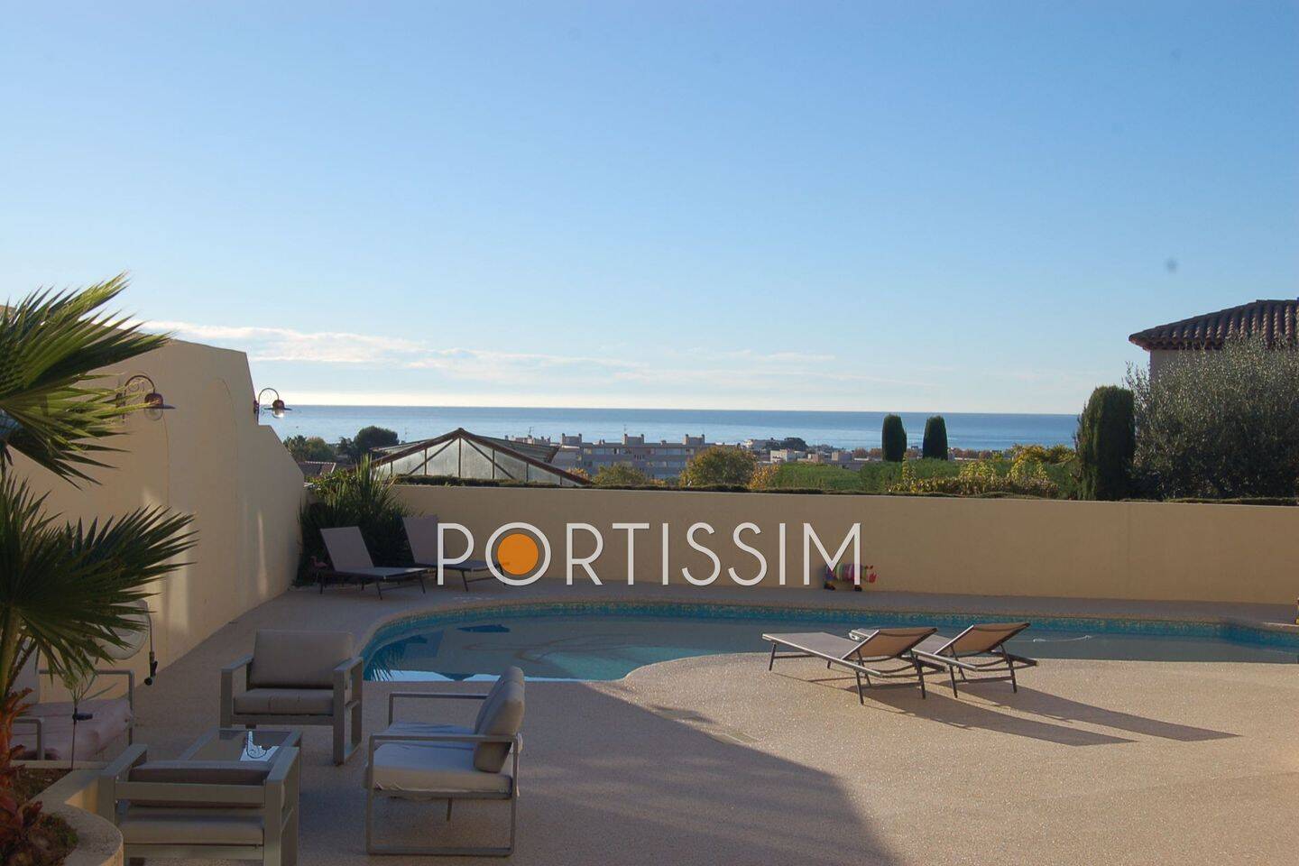 Maison 5 pièces 242 m² · à Cagnes-sur-Mer · 242 m² · 1 495 000 €