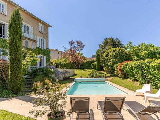 Maison à vendre 1 180 000 € 10 pièces 8 chambres 191 m² 1 026 m² de terrain Saint-Germain-au-Mont-d'Or 69650