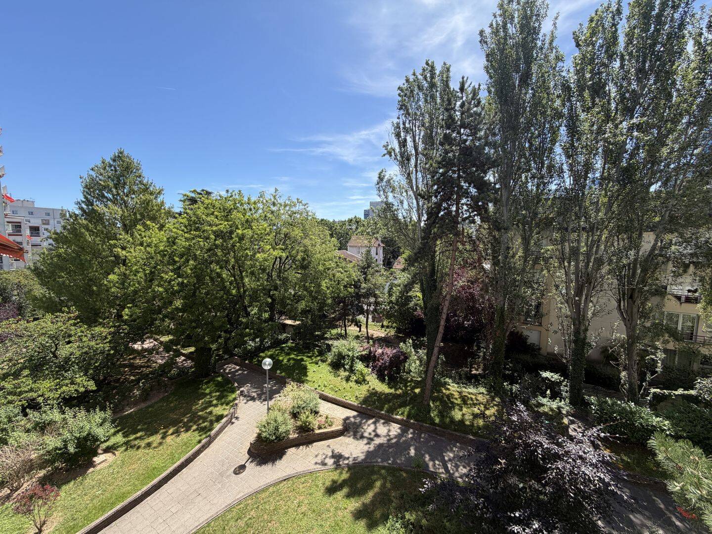 Appartement 4 pièces 87 m² · à Courbevoie · 87 m² · 480 000 €