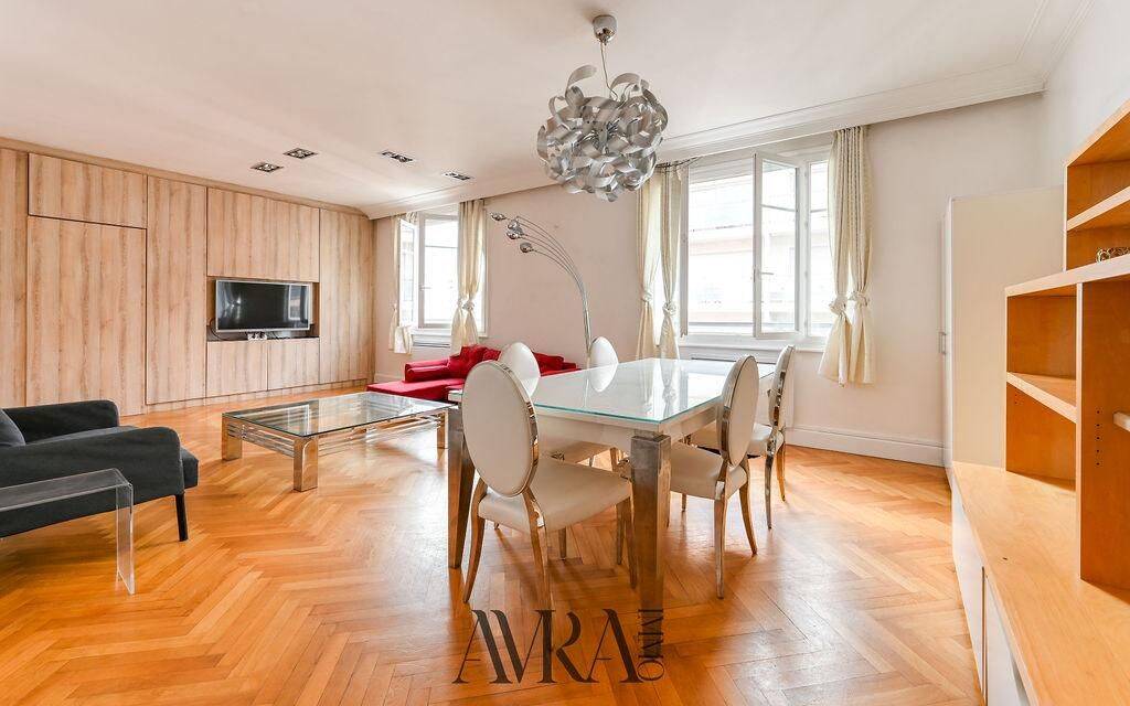 4 pièces 109 m² · à Villeurbanne · 109 m² · 1 690 €