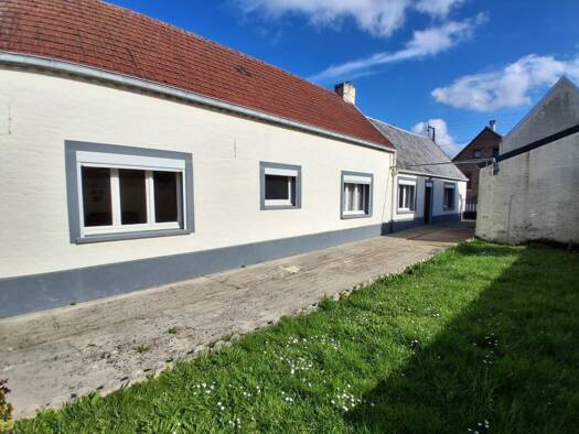 Maison à vendre 107 000 € 5 pièces 4 chambres 81 m² 490 m² de terrain Le Cateau-Cambrésis 59360