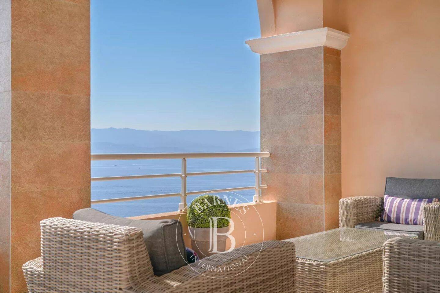 Appartement 6 pièces 239 m² · à Ajaccio · 238,6 m² · 1 420 000 €