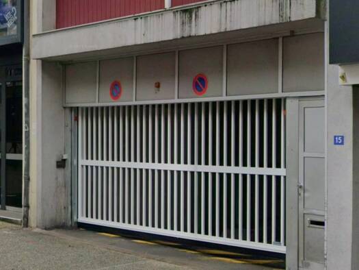 Parking à louer 80 € 14 m² Quartier du Centre Le Mans 72000