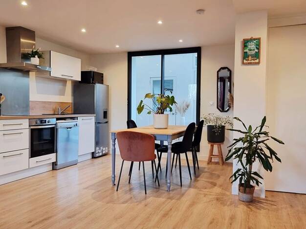 Maison à vendre 337 600 € 4 pièces 3 chambres 83 m² 211 m² de terrain Sainte-Gemmes-sur-Loire 49130