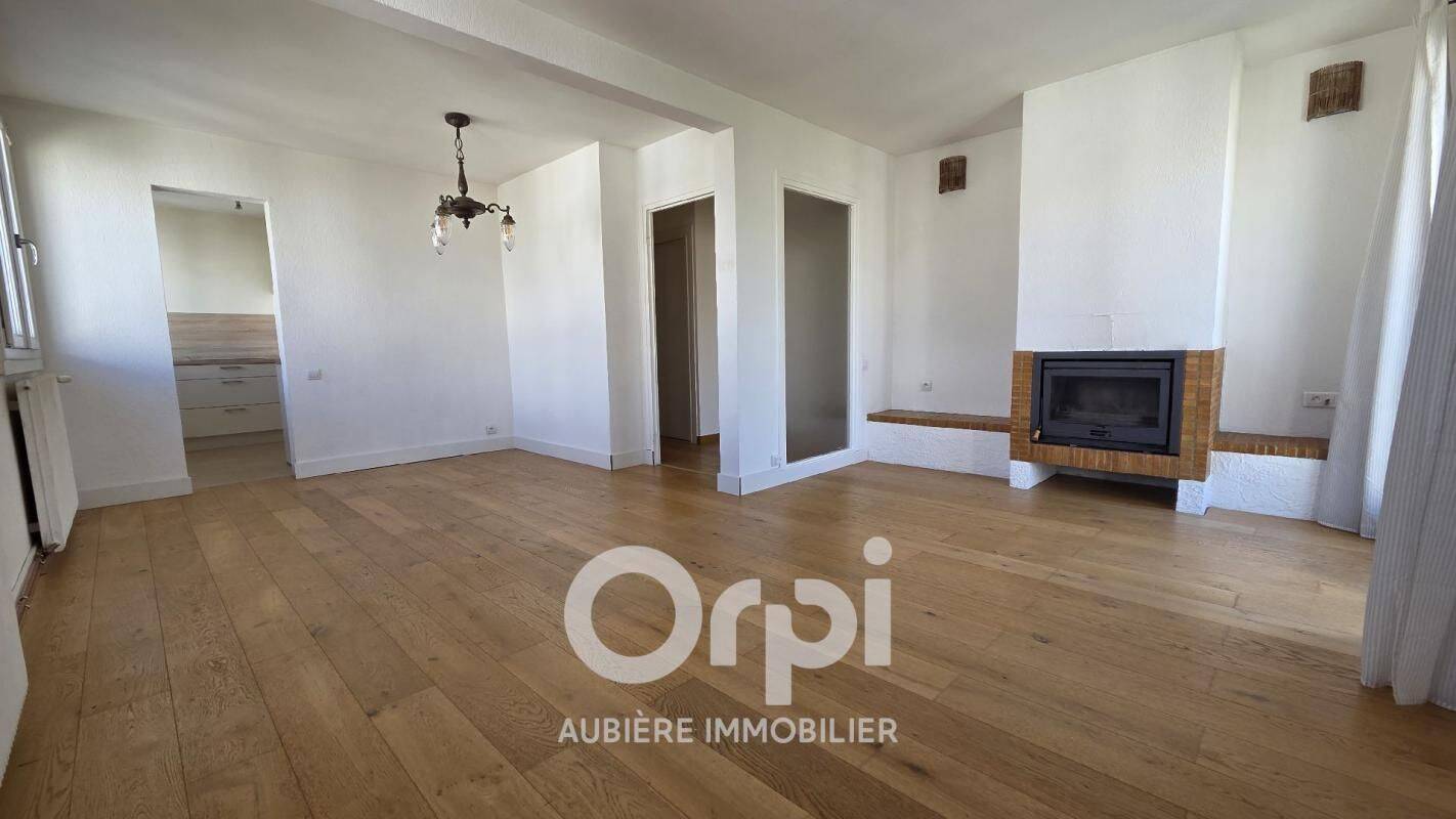 Appartement 4 pièces 83 m² · à Clermont-Ferrand · 83 m² · 144 000 €