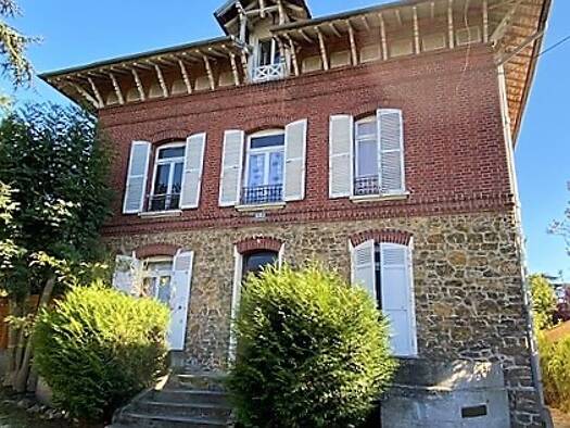 Appartement à louer 999 € 2 pièces 1 chambre 43,9 m² RDC/2 Vieux Village Domont 95330