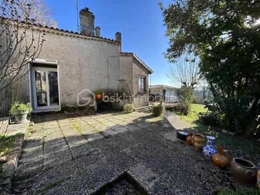 Ferme à vendre 335 000 € 5 pièces 3 chambres 98 m² 11 435 m² de terrain Cambes 33880