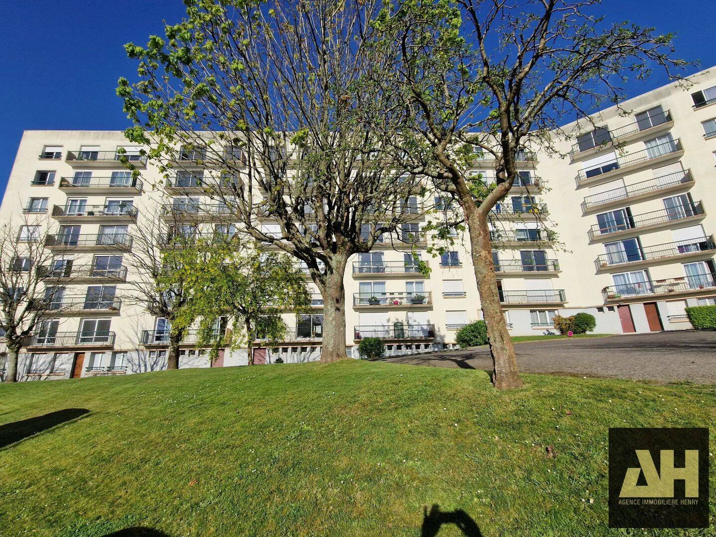 Appartement 4 pièces 83 m² · à Brest · 82,6 m² · 995 €