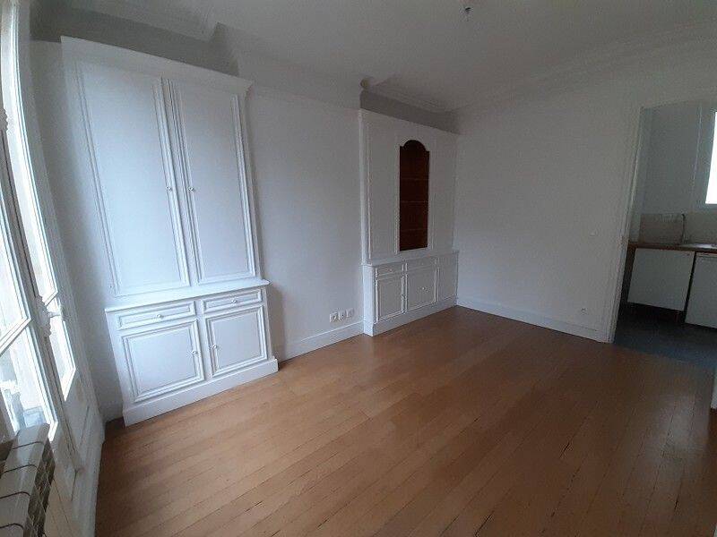 Appartement 2 pièces 64 m² · à Paris 17ème Arrondissement · 64 m² · 2 138 €