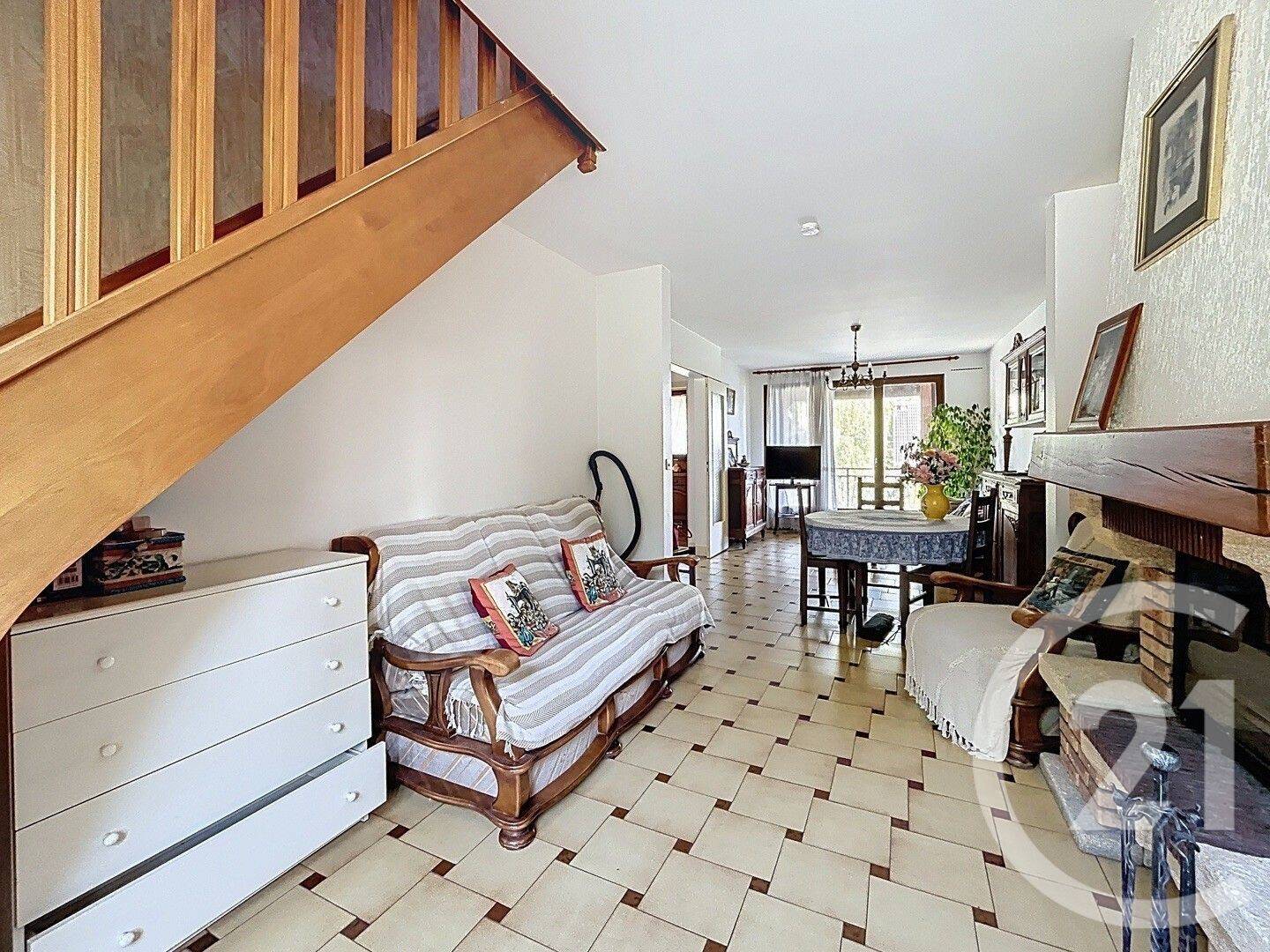Maison 6 pièces 114 m² · à Villecresnes · 114 m² · 335 000 €