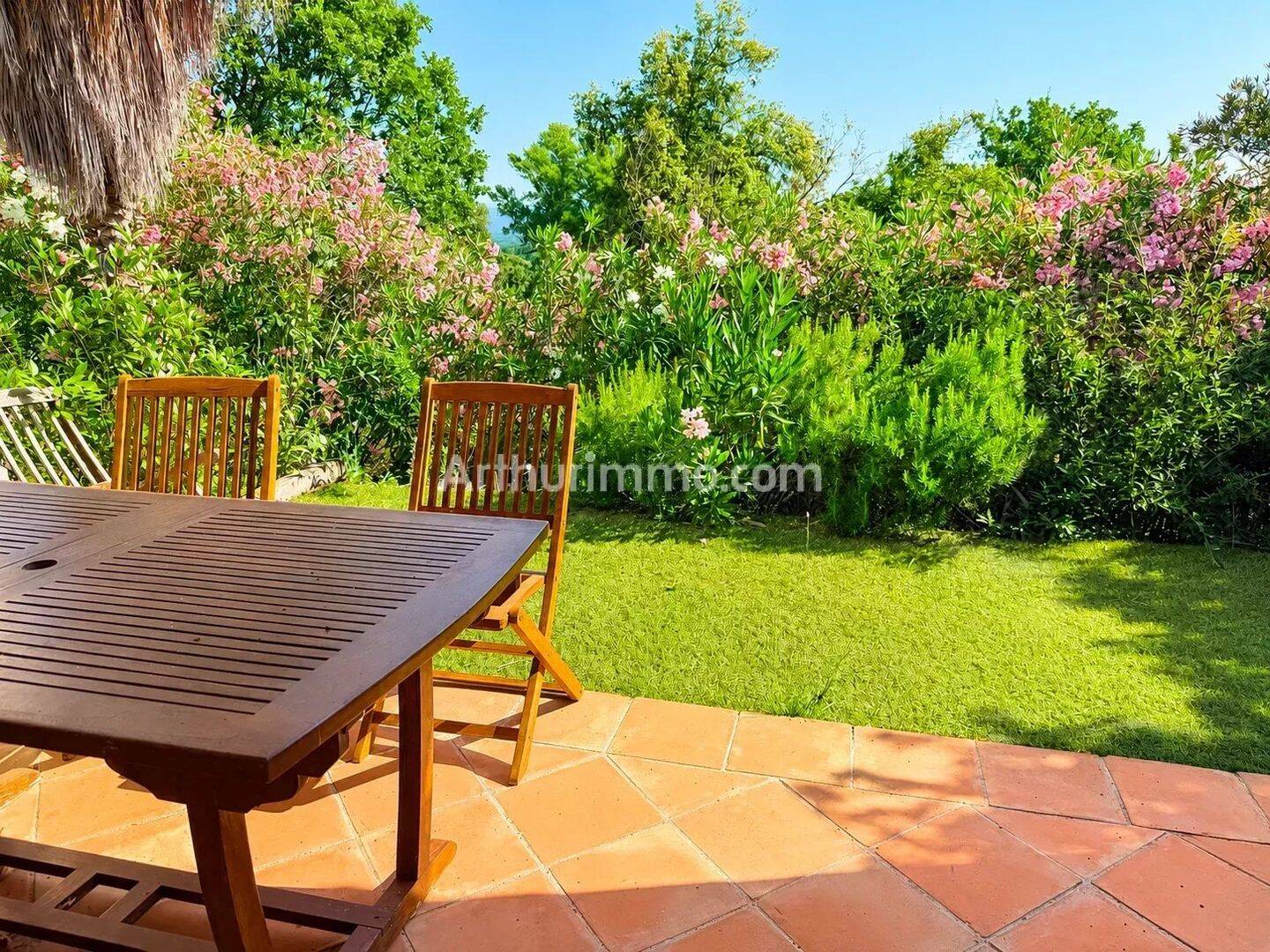 Appartement 3 pièces 74 m² · à Roquebrune-sur-Argens · 74,1 m² · 319 000 €