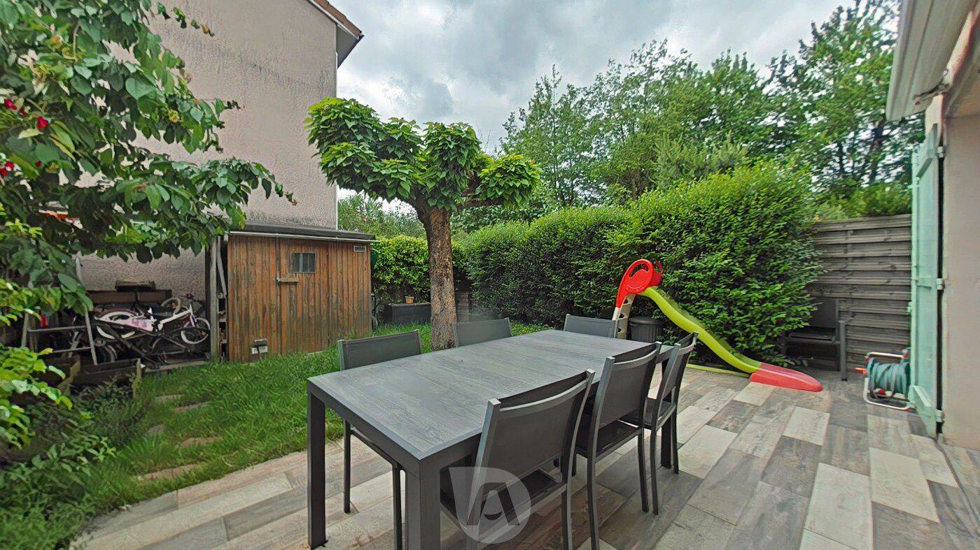 Maison 5 pièces 100 m² · à Rillieux-la-Pape · 99,8 m² · 399 900 €