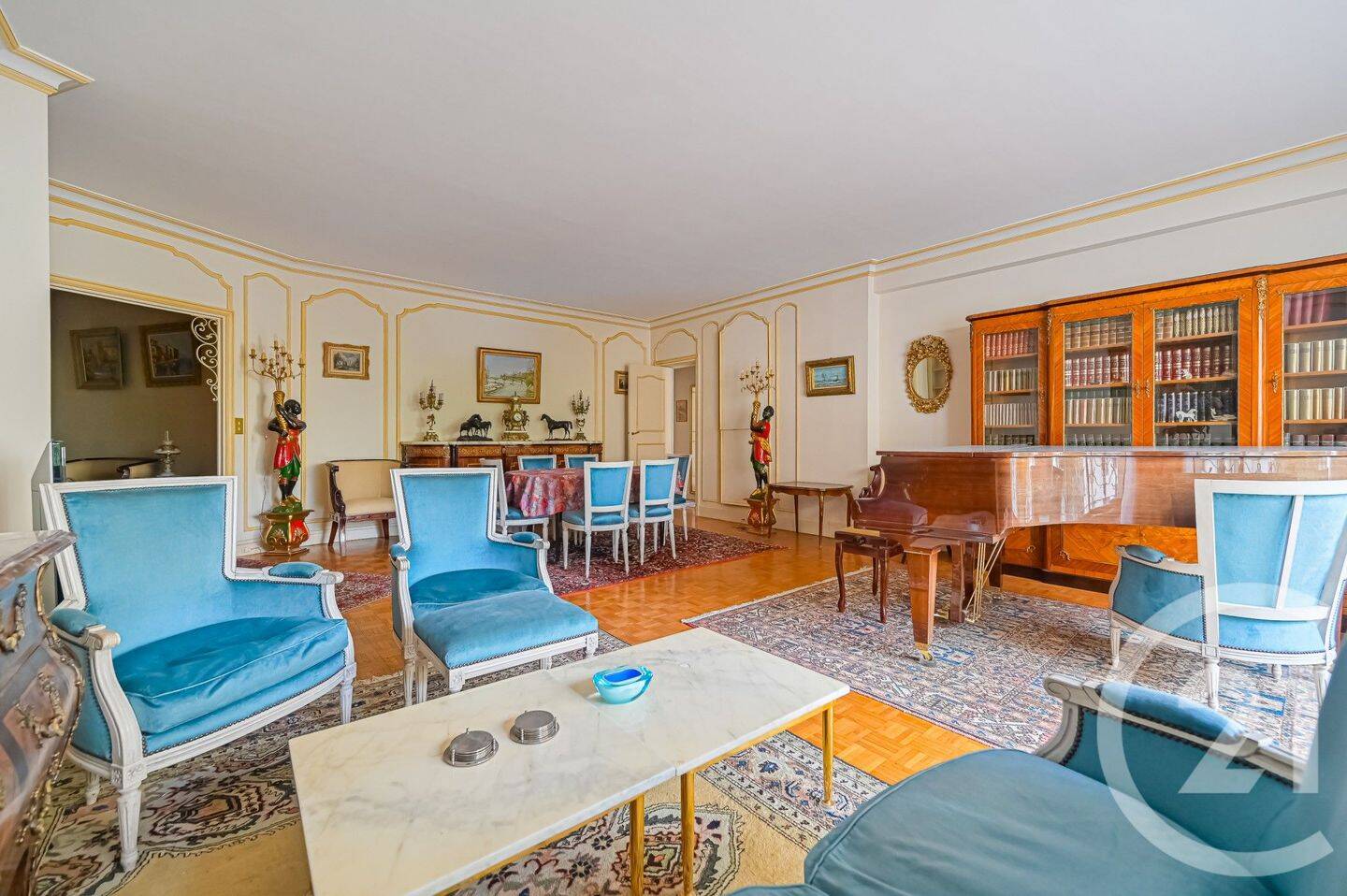Appartement 3 pièces 121 m² · à Paris 16ème Arrondissement · 121,3 m² · 4 990 €/mois