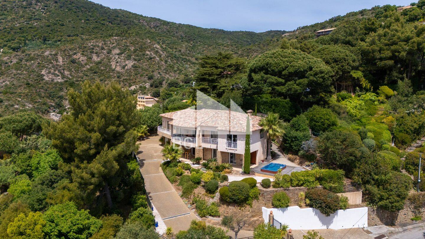Maison 5 pièces 251 m² · à Le Lavandou · 251 m² · 2 950 000 €