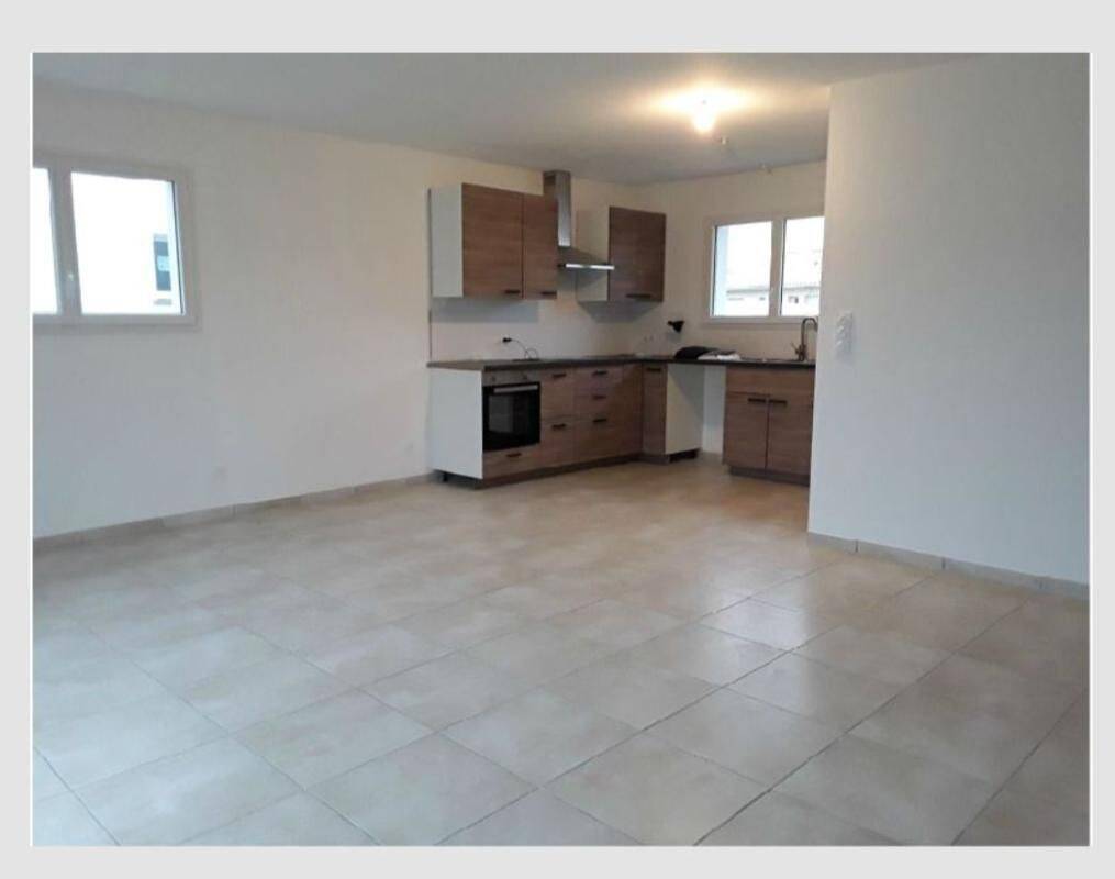 Maison 3 pièces 75 m² · à Saint-Paul-en-Born · 75,3 m² · 820 €