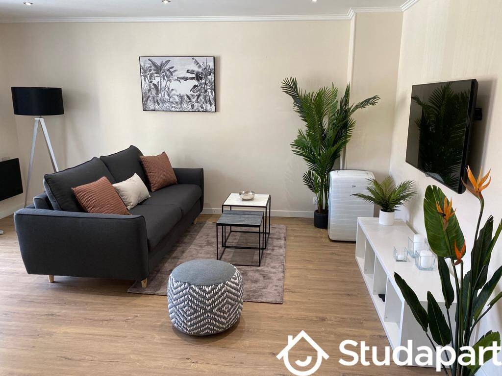Appartement 2 pièces 40 m² · à Antibes · 40 m² · 900 €