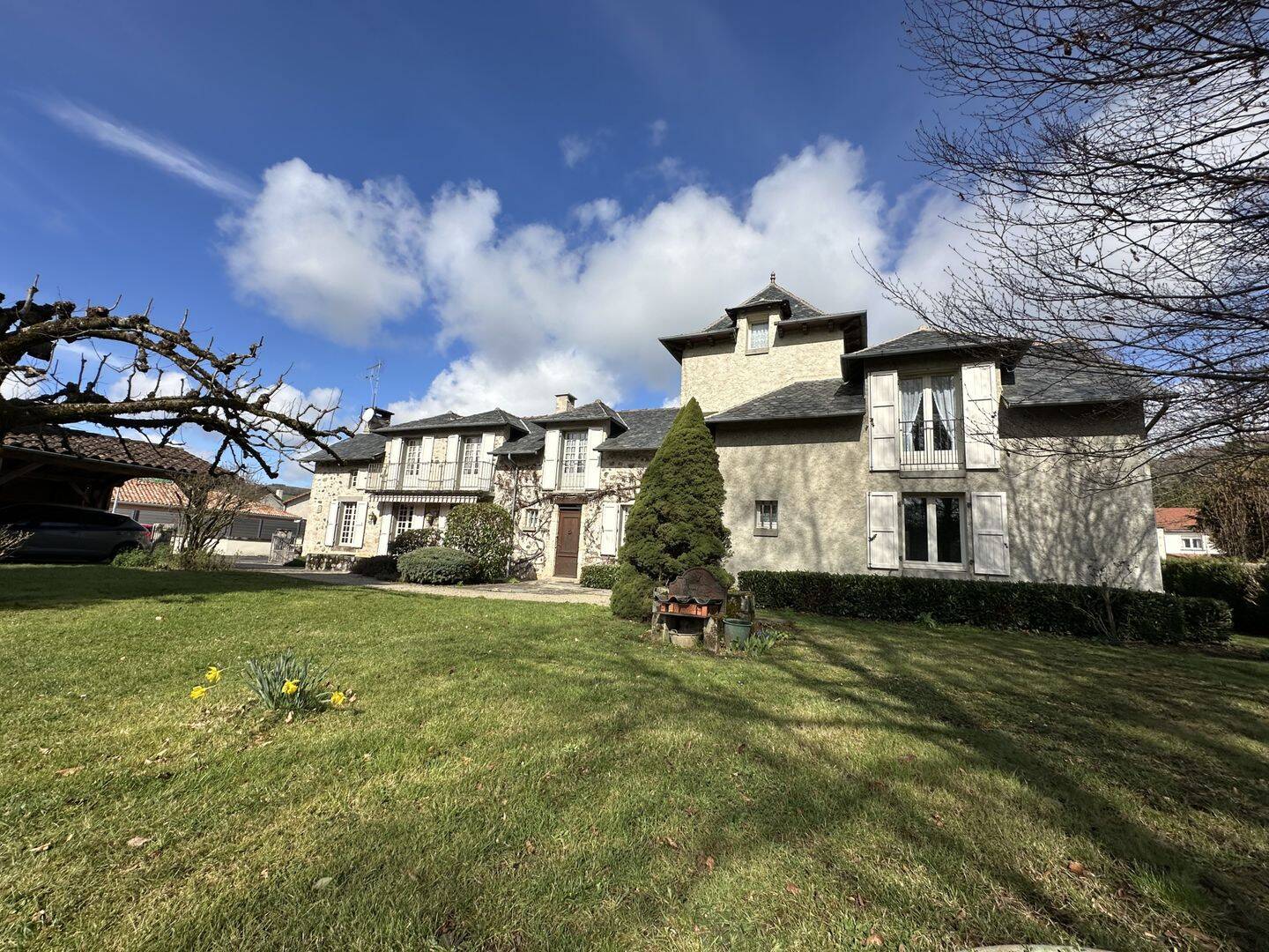 Maison 6 pièces 213 m² · à Arpajon-sur-Cère · 213 m² · 318 000 €