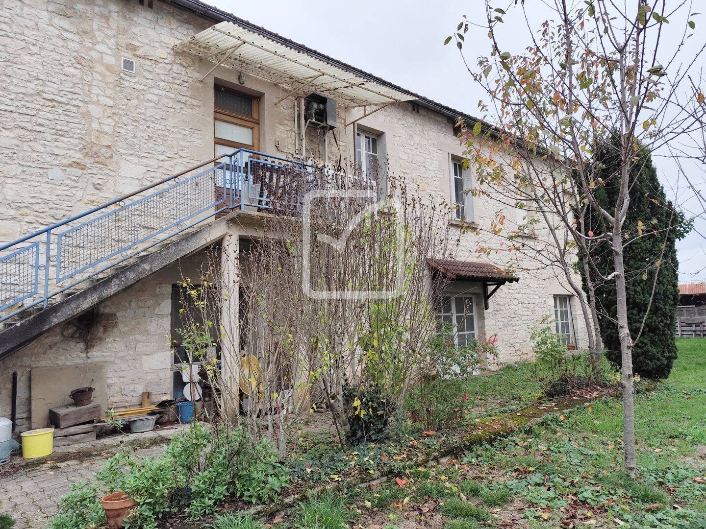 Maison 9 pièces 150 m² · à Cressensac-Sarrazac · 150 m² · 159 000 €