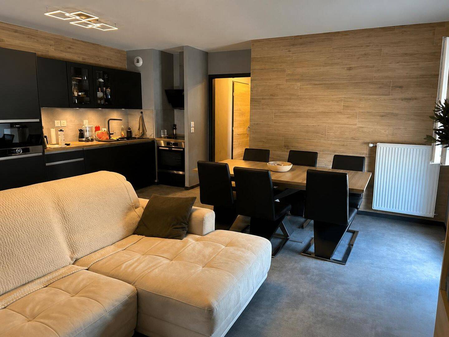 1 pièce 66 m² · à Orléans · 66 m² · 300 €