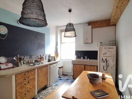 Appartement à vendre 157 000 € 4 pièces 3 chambres 113 m² Étage 1/3 Nierme et Geilles Oyonnax 01100