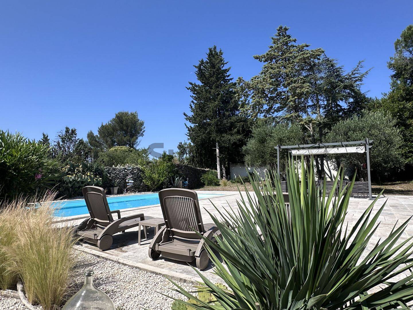 Maison 4 pièces 198 m² · à Nîmes · 198 m² · 689 000 €