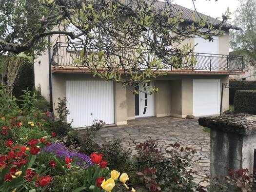 Maison à louer 1 000 € 5 pièces 4 chambres 114 m² dès le 01/05/2026 Aurillac 15000