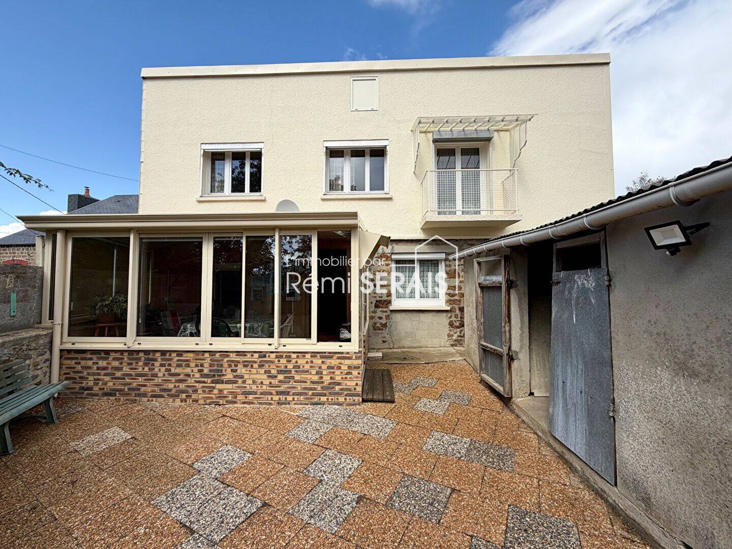 Maison 6 pièces 128 m² · à Athis-Val de Rouvre · 128 m² · 97 200 €