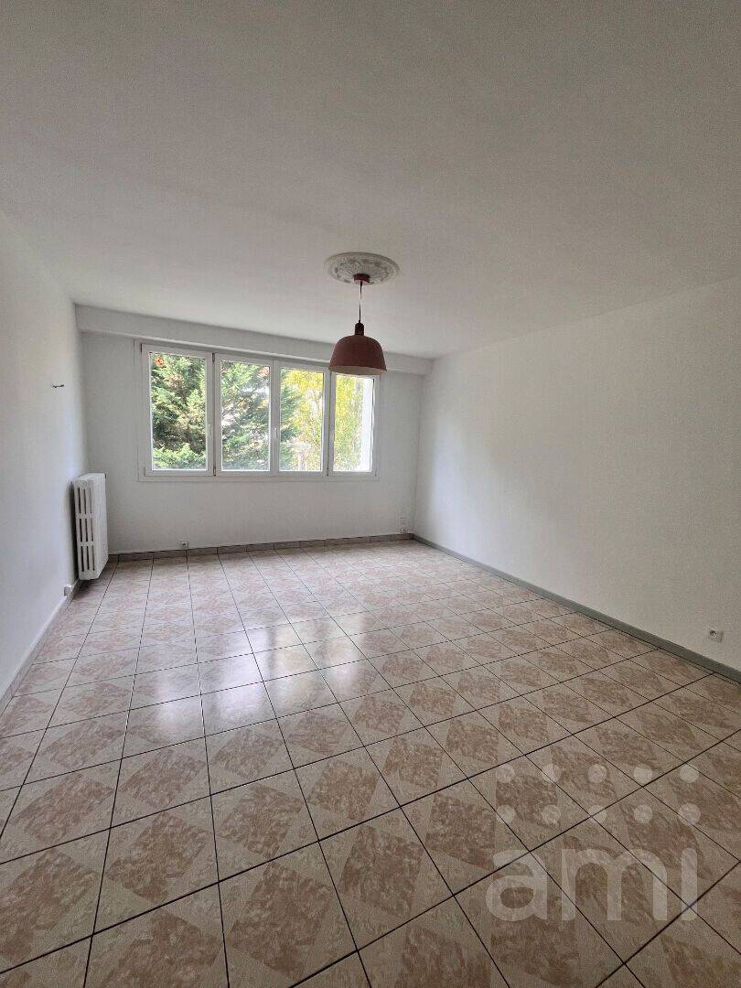 Appartement 5 pièces 88 m² · à Poitiers · 88,3 m² · 800 €