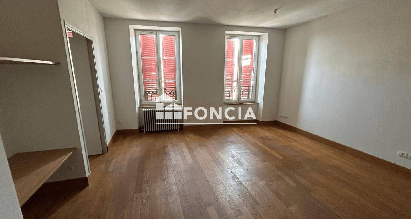 Appartement 3 pièces 78 m² · à Roanne · 78,4 m² · 615 €