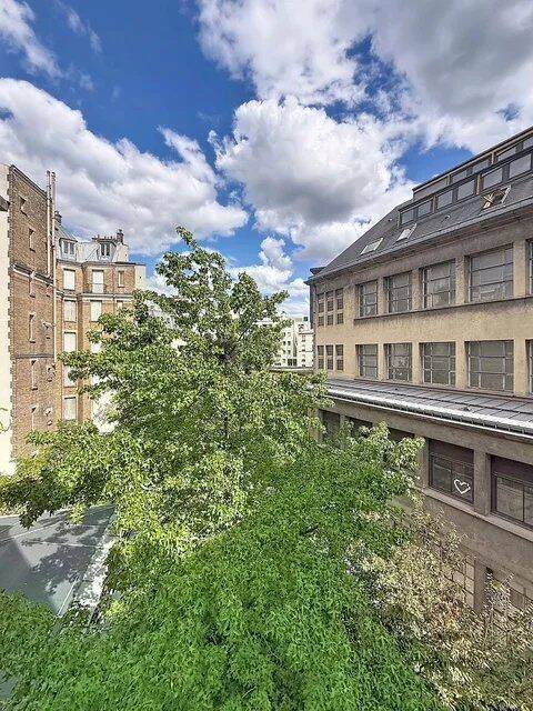 3 pièces 48 m² · à Paris 15ème Arrondissement · 47,6 m² · 1 892 €/mois