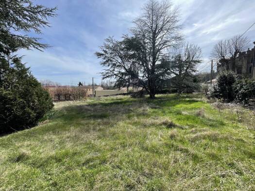 Terrain constructible à vendre 200 000 € 1 325 m² de terrain Tallende 63450