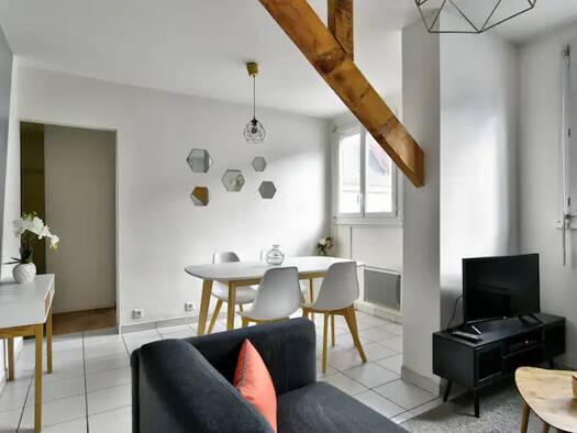 Appartement à louer 830 € 4 pièces 3 chambres 64 m² Étage 4/4 Gare-Croix Verte-Ile Offard-Millocheau Saumur 49400