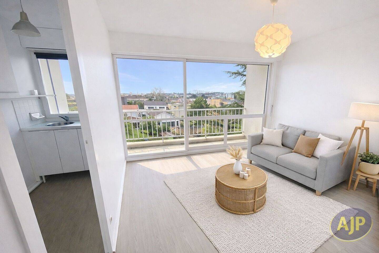 Appartement 1 pièce 31 m² · à Bordeaux · 30,7 m² · 132 000 €