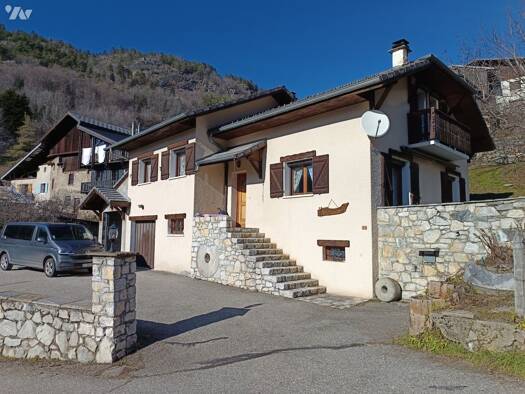 Maison à vendre 380 000 € 5 pièces 3 chambres 100 m² 650 m² de terrain Hautecour 73600