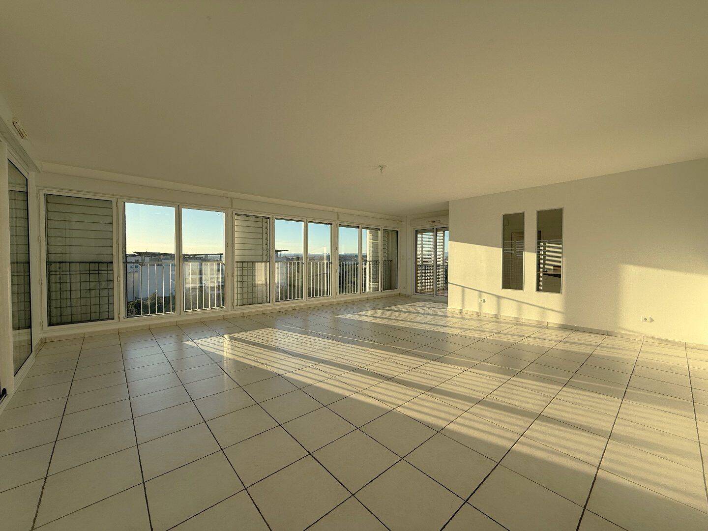 Appartement 5 pièces 130 m² · à Montpellier · 130 m² · 2 345 €
