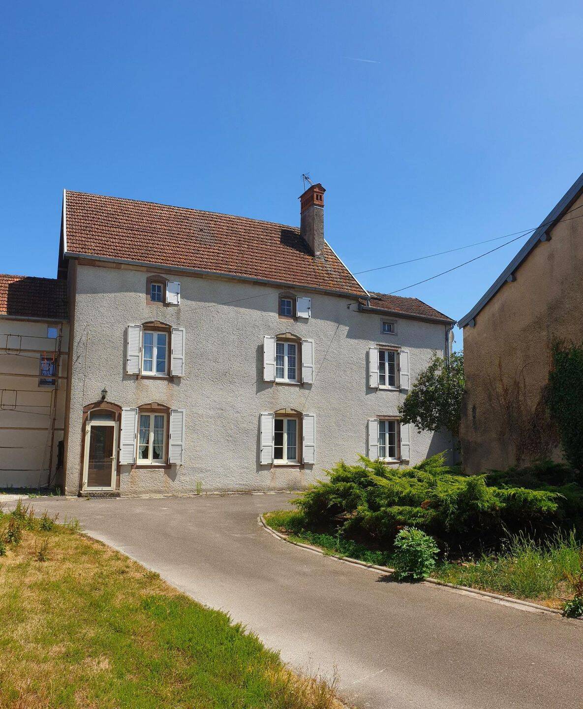 Maison 6 pièces 246 m² · à Conflans-sur-Lanterne · 246 m² · 149 000 €