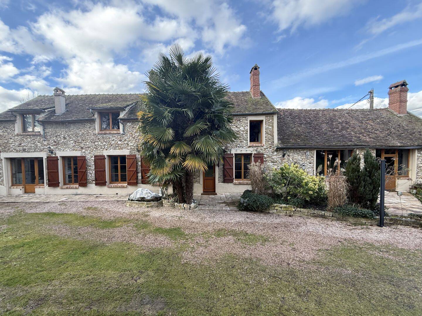 Maison 8 pièces 227 m² · à Orgerus · 227 m² · 676 000 €