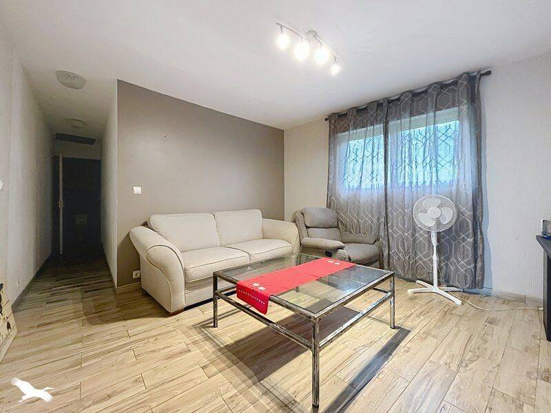 Maison 6 pièces 208 m² · à Guiclan · 208 m² · 148 400 €