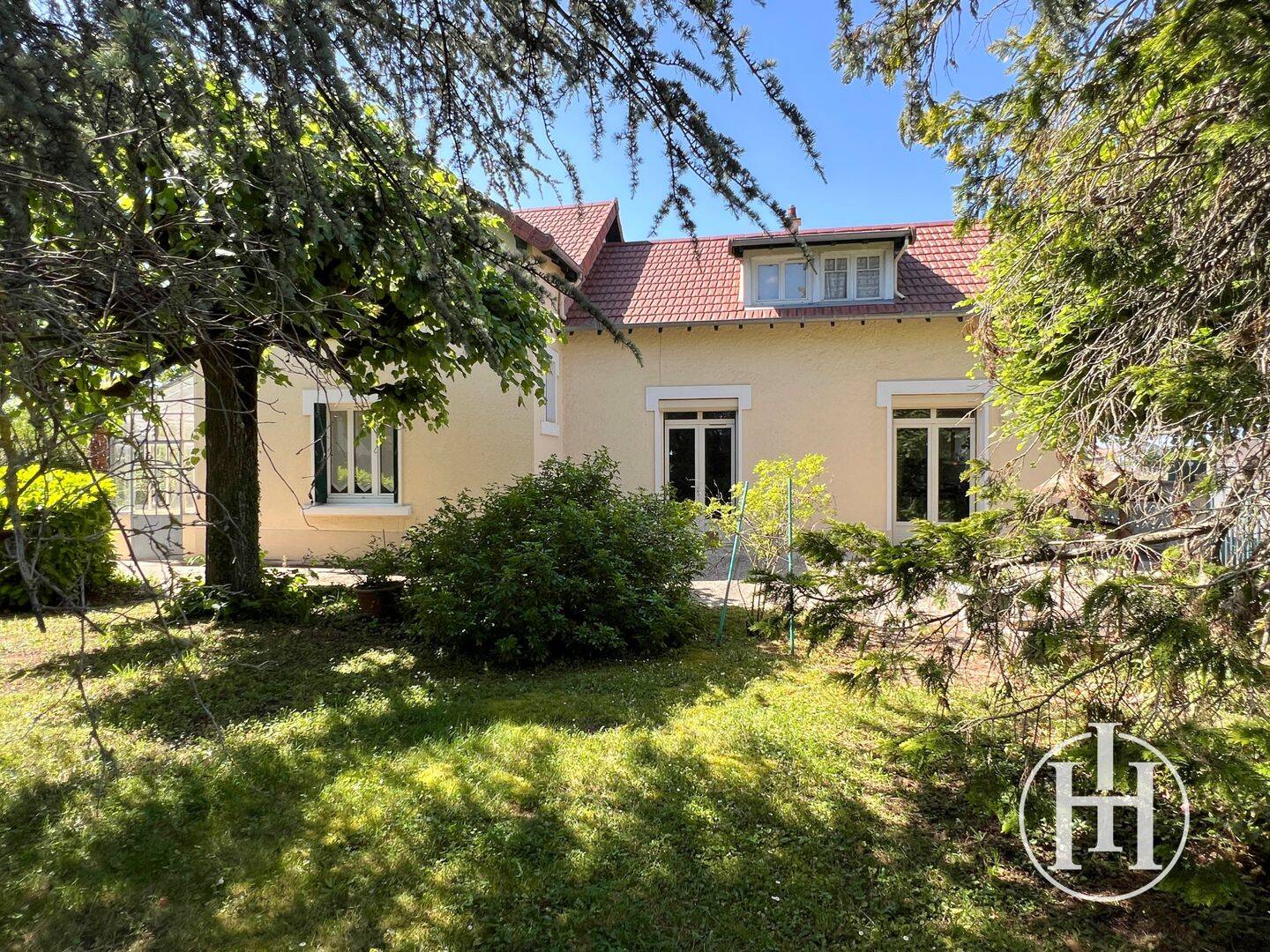 Maison 7 pièces 139 m² · à Orval · 139 m² · 129 000 €