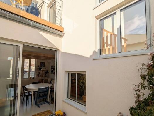 Maison de ville à vendre 593 000 € 4 pièces 3 chambres 81 m² 44 m² de terrain Centre Ville La Rochelle 17000