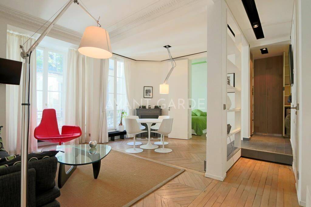 Appartement 3 pièces 55 m² · à Paris 6ème Arrondissement · 55,3 m² · 2 750 €