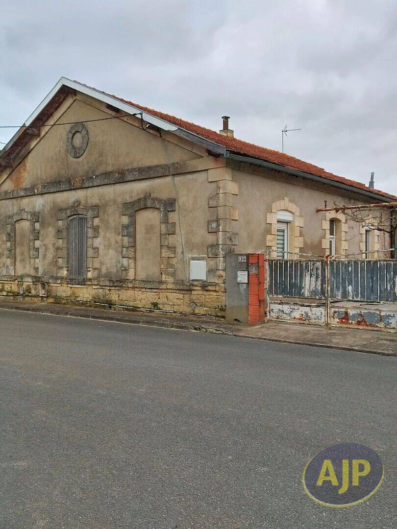 Maison 8 pièces 200 m² · à Pauillac · 200 m² · 128 500 €