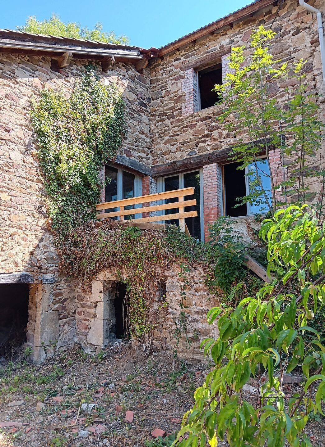 Maison 3 pièces 120 m² · à Saint-Hilaire · 120 m² · 42 000 €