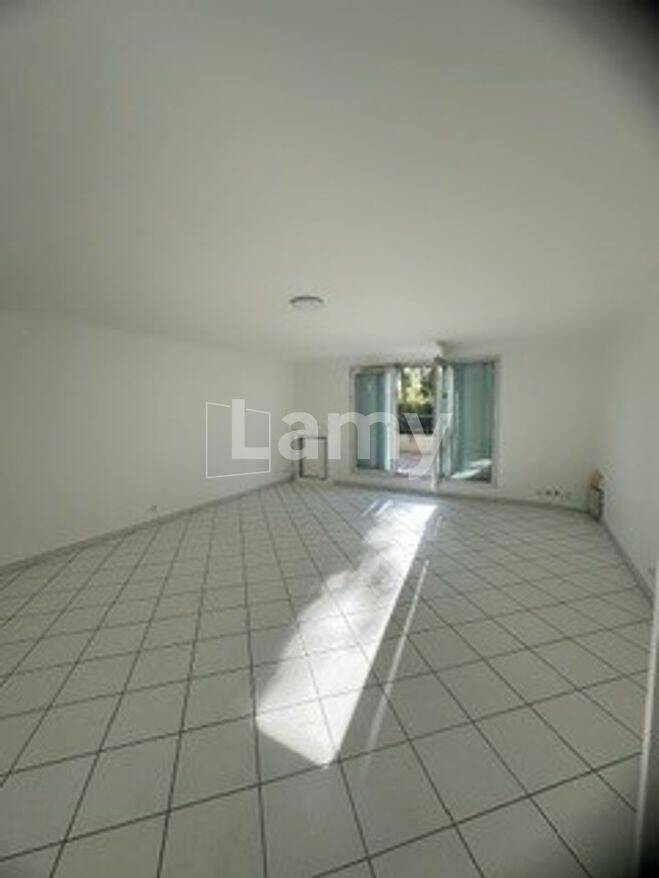 Appartement 3 pièces 83 m² · à Deuil-la-Barre · 82,8 m² · 1 145 €/mois