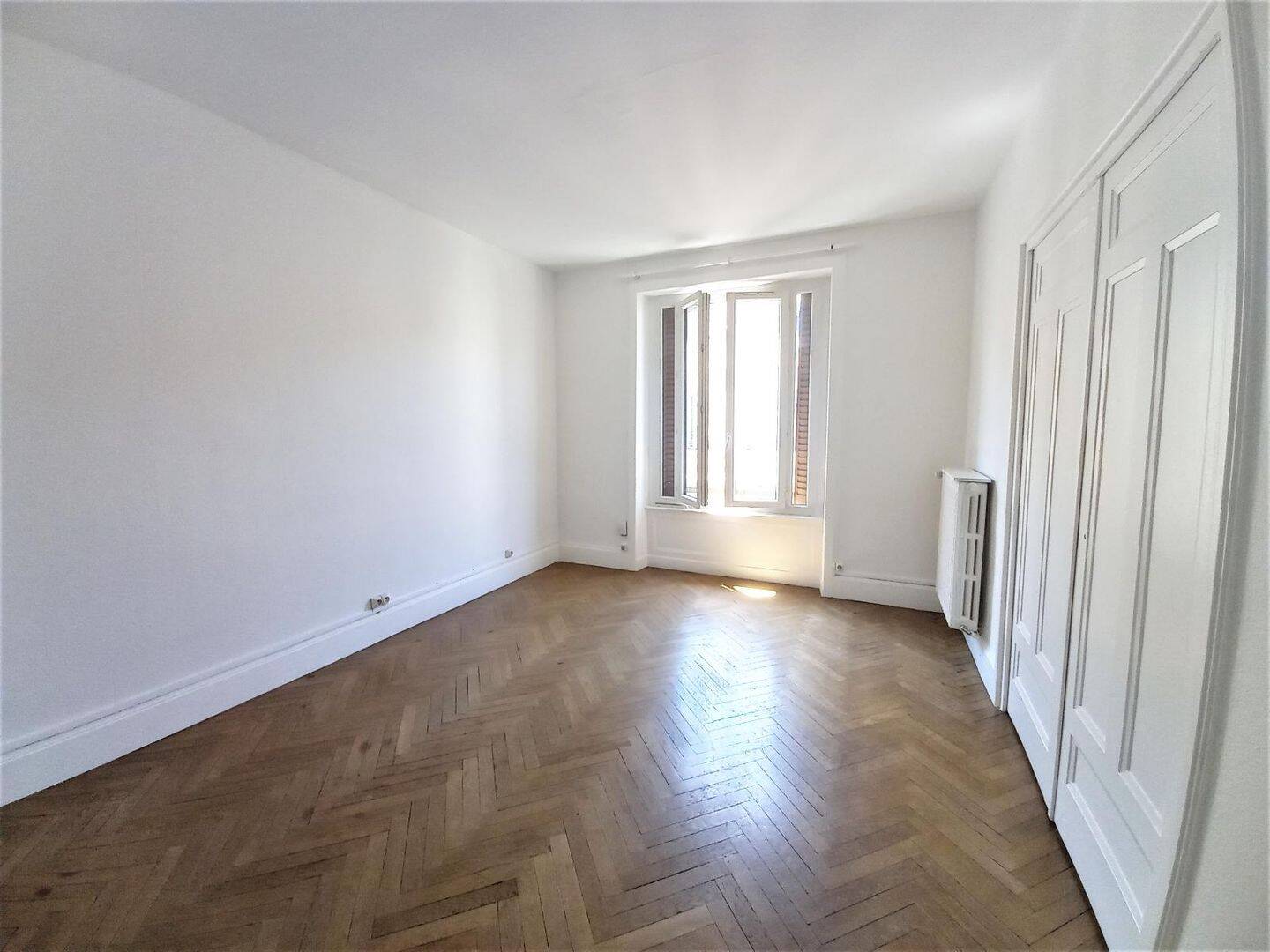 Appartement 2 pièces 61 m² · à Lyon 6ème Arrondissement · 60,6 m² · 1 081 €